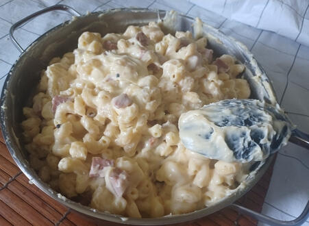 mac and cheese and spam